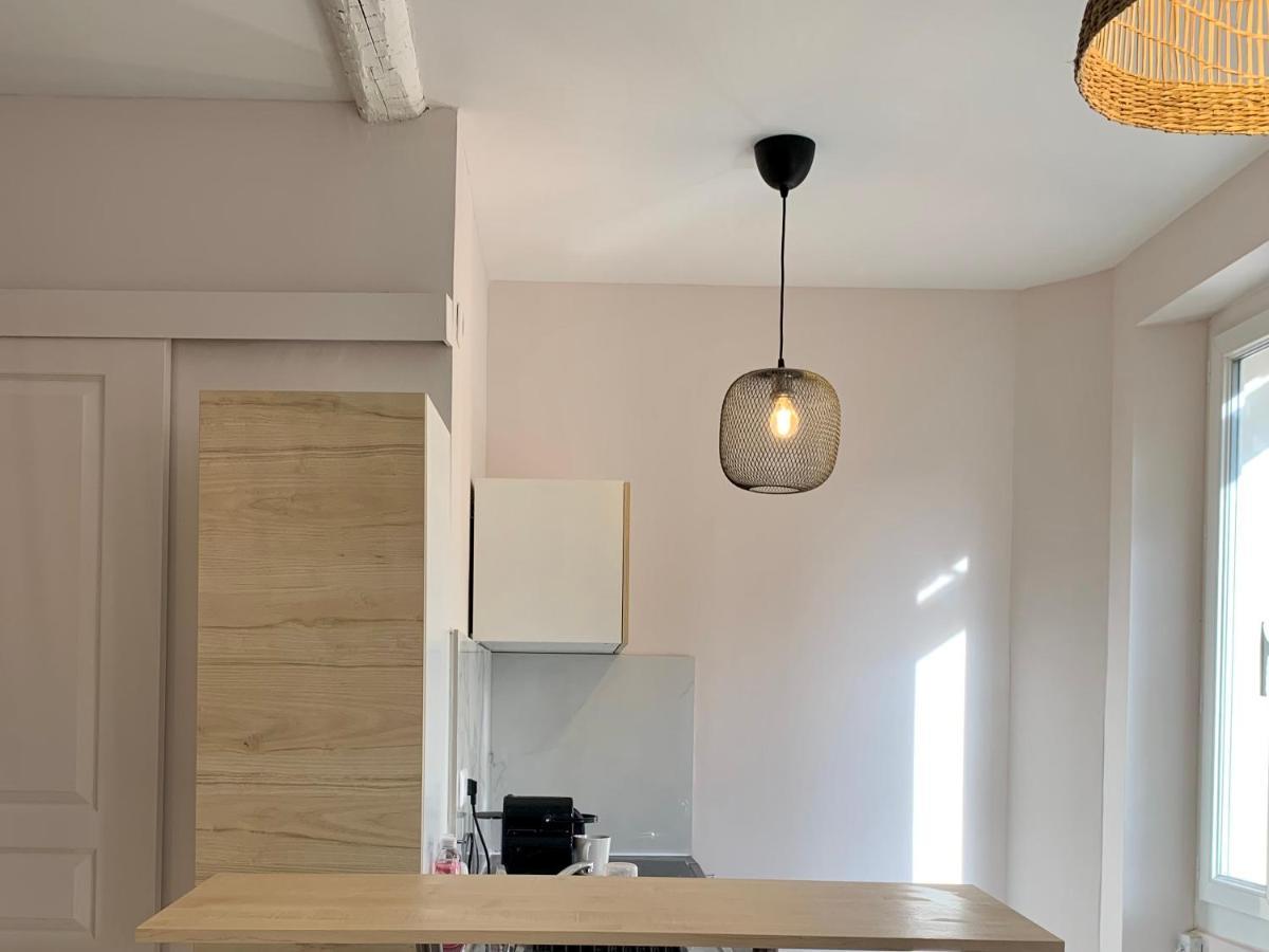 Appartement Leon, Port & Halles Depart Ferry, Proche Plages Toulon Exterior photo